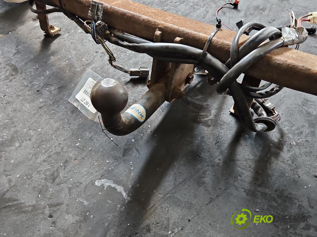 Kia Carnival II 2005-2014 2.9 crdi 185 hp manual 136 kW 2902 cm3 5- oko tažné  (Tažné zařízení)