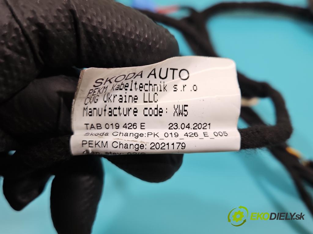 Skoda Kodiaq I 2.0 TSI 190 HP automatic 140 kW 1984 cm3 5- Zväzok: dvere predné pravých 566971121JE