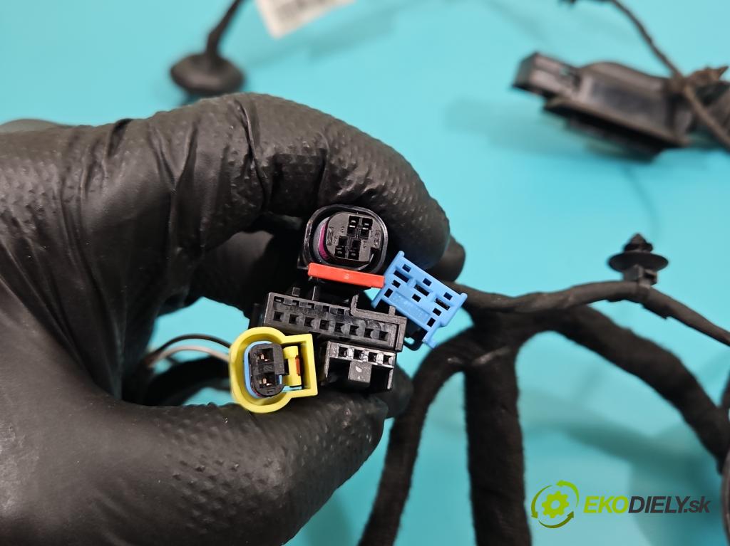 Skoda Kodiaq I 2.0 TSI 190 HP automatic 140 kW 1984 cm3 5- Zväzok: dvere predné pravých 566971121JE