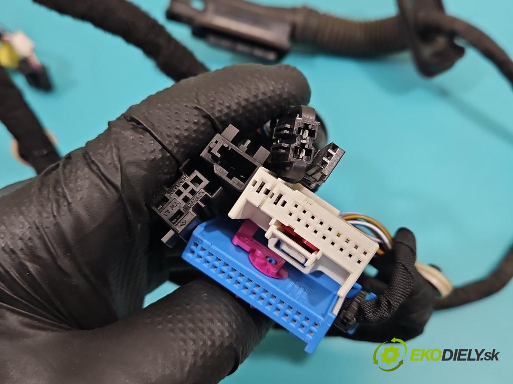 Skoda Kodiaq I 2.0 TSI 190 HP automatic 140 kW 1984 cm3 5- Zväzok: dvere predné pravých 566971121JE