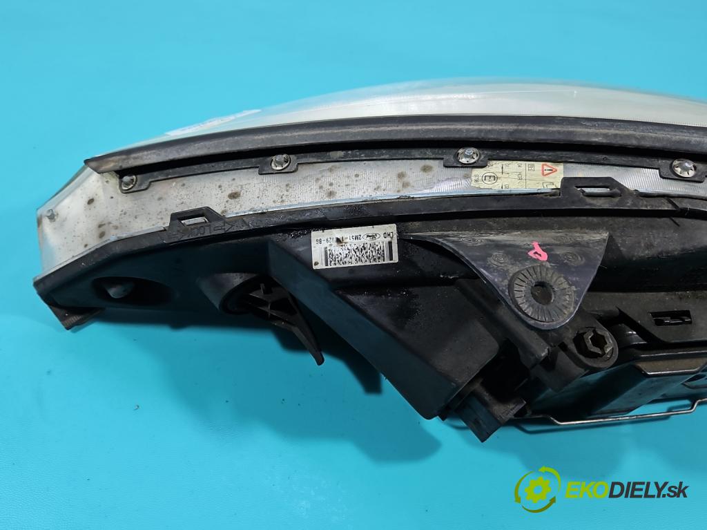Ford Focus Mk1 1998-2004 1.8 tdci 101 HP manual 74 kW 1753 cm3 5- Reflektor: pravý 2M51-13W029-BG (Svetlo predné pravé)