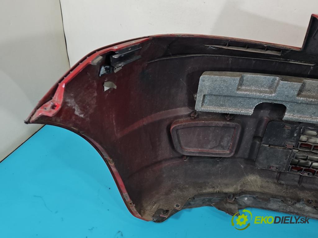 Kia Picanto I 2003-2011 1.0 61 hp manual 45 kW 999 cm3 5- nárazník přední  (Klika dveří ostatní)