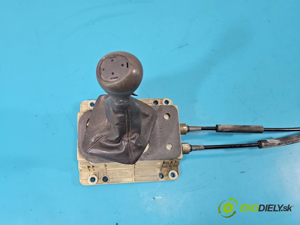 Fiat Stilo 1.9 jtd 120 HP manual 88 kW 1910 cm3 5- Páka: Změny: stupeň,rýchlosť  (Rýchlostná páka (kulisa))