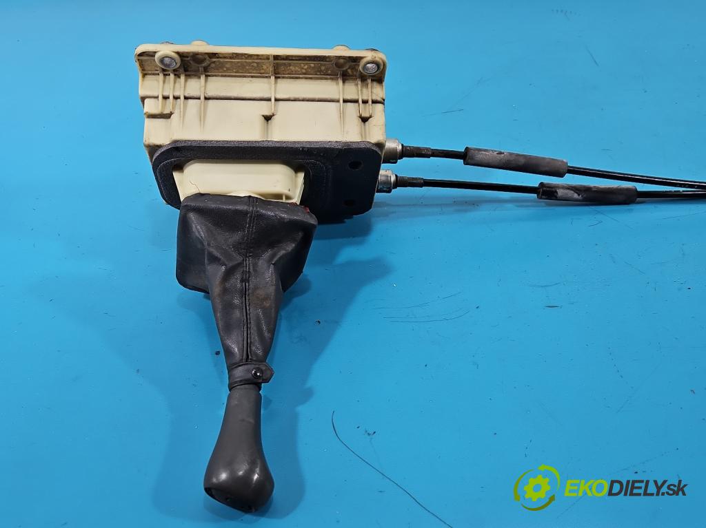 Fiat Stilo 1.9 jtd 120 HP manual 88 kW 1910 cm3 5- Páka: Změny: stupeň,rýchlosť  (Rýchlostná páka (kulisa))