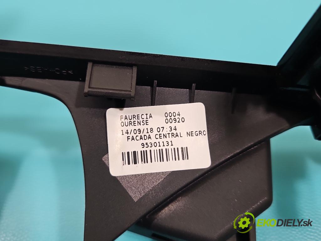 Renault Megane IV 2016-2024 1.3 116 HP manual 85 kW 1332 cm3 5- Mřížka: kúrenia stredová 687501810R (Mriežka kúrenia (fukár))