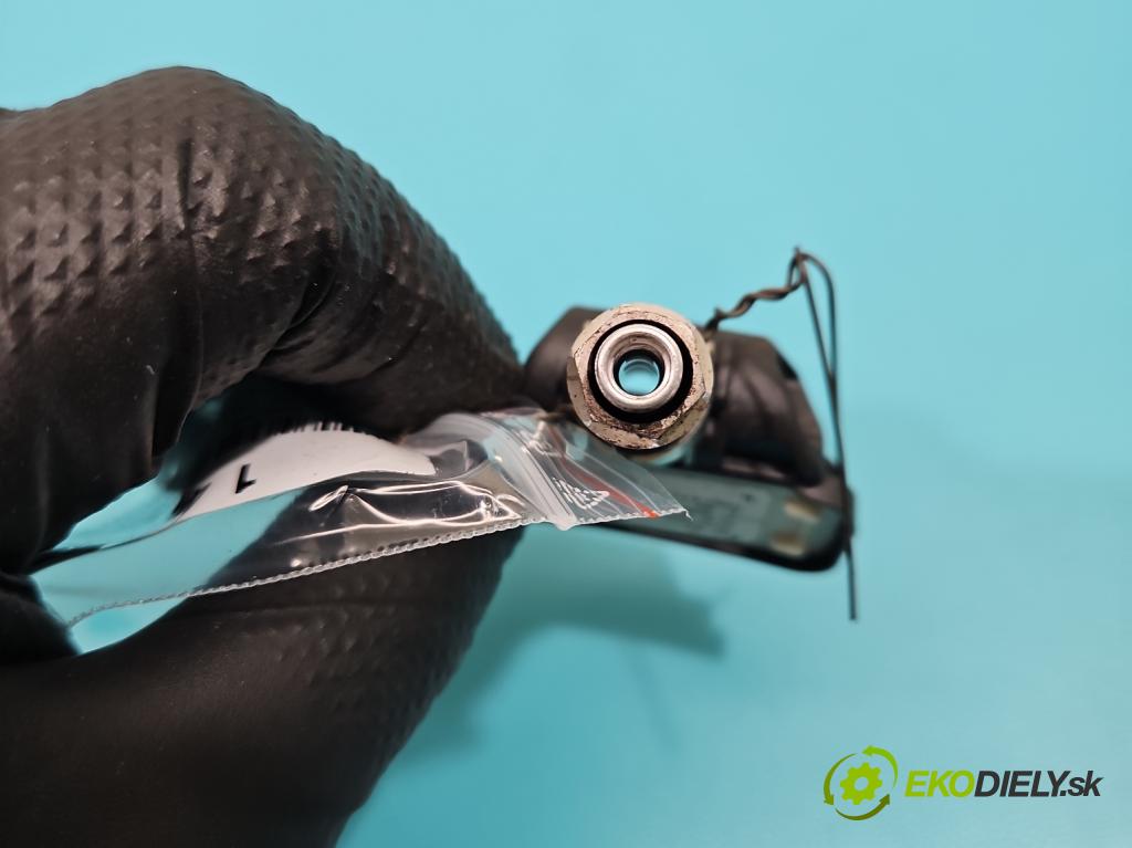 Vw Tiguan I 2007-2016 2.0 TDI 140 hp manual 103 kW 1968 cm3 5- snímač tlaku pneumatika A0009050030 (Snímač tlaku v pneumatice)