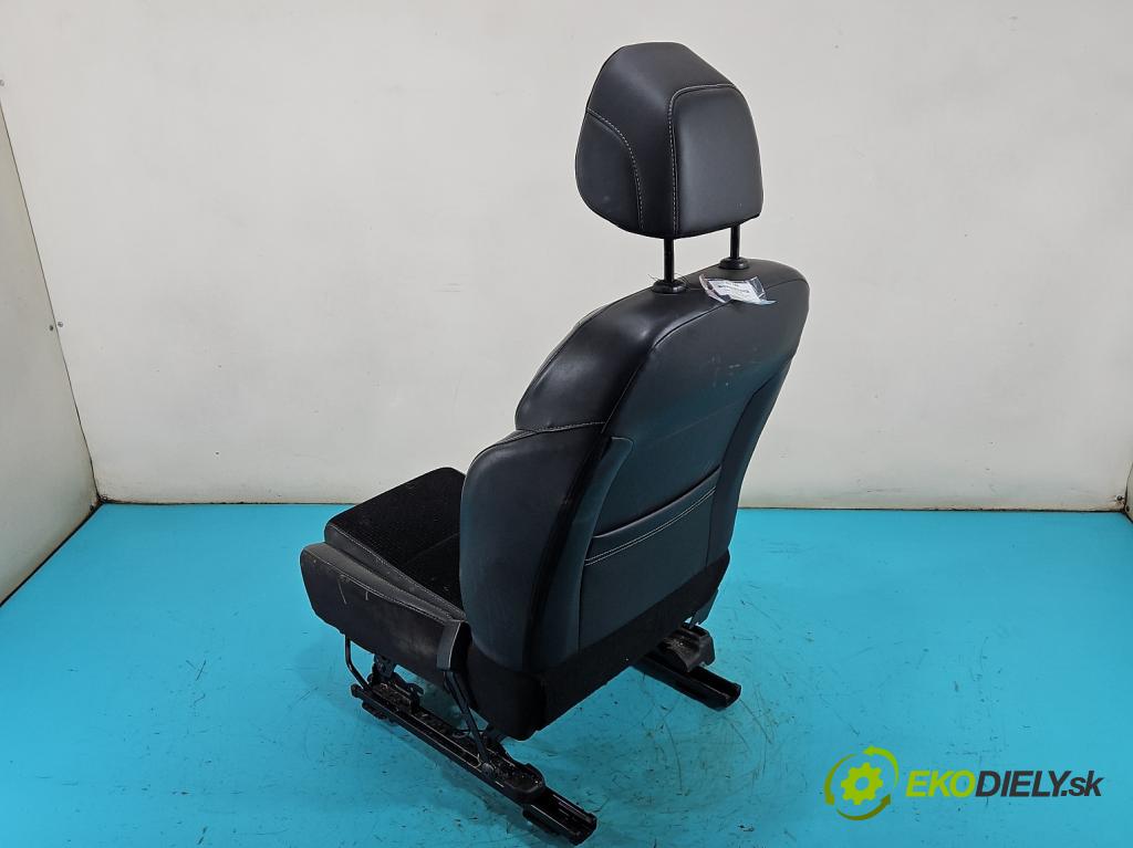 Renault Megane IV 2016-2024 1.3 116 HP manual 85 kW 1332 cm3 5- Sedačka pravý (Sedadlo)