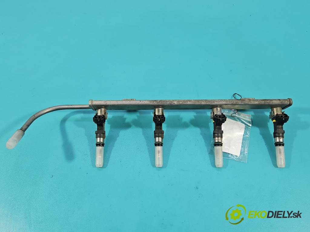 Mitsubishi Outlander III 2012-2022 2.4 135 HP automatic 99 kW 2360 cm3 5- vstrek 1465A412 (Vstrekovač paliva)