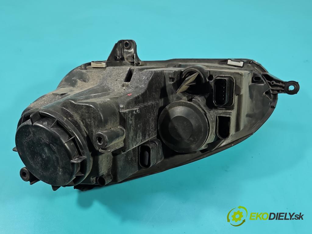 Vw Golf V 2003-2009 1.4 16V 75 HP manual 55 kW 1390 cm3 3- Reflektor: pravý 1K6941006P (Svetlo predné pravé)