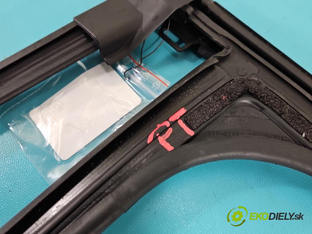 Peugeot 3008 II 2016-2023 2.0 hdi 150 hp manual 110 kW 1997 cm3 5- Těsnění: dveře zadní pravé 9811246780 (Karoserie ostatní)