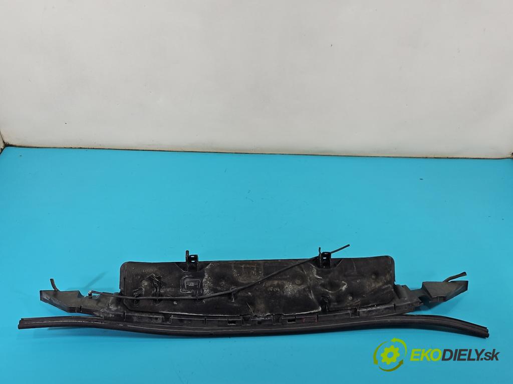 Peugeot 3008 II 2016-2023 2.0 hdi 150 HP manual 110 kW 1997 cm3 5- torpédo 9810110480 (Torpédo (plast pod čelným sklom))