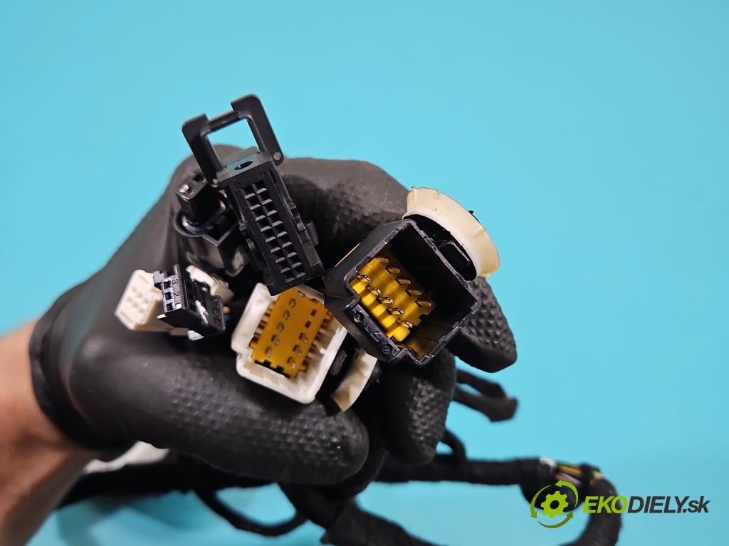 Peugeot 3008 II 2016-2023 2.0 hdi 150 HP manual 110 kW 1997 cm3 5- Zväzok: dvere predné pravých 9823044980