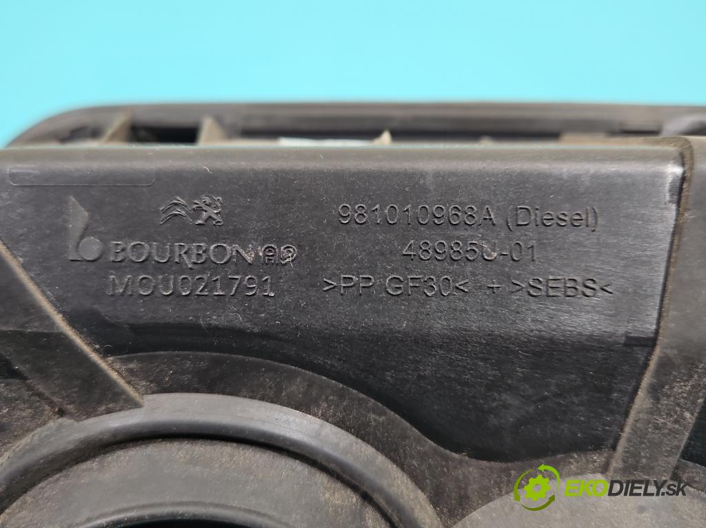 Peugeot 3008 II 2016-2023 2.0 hdi 150 hp manual 110 kW 1997 cm3 5- Klapka nalévání paliva 981010968A (Klika dveří ostatní)