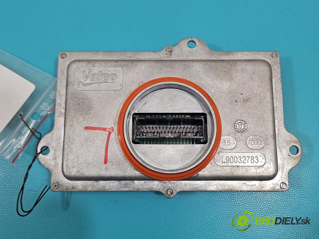 Peugeot 3008 II 2016-2023 2.0 hdi 150 HP manual 110 kW 1997 cm3 5- střídač: xenon 90089469 (Riadiaca jednotka xenónu)