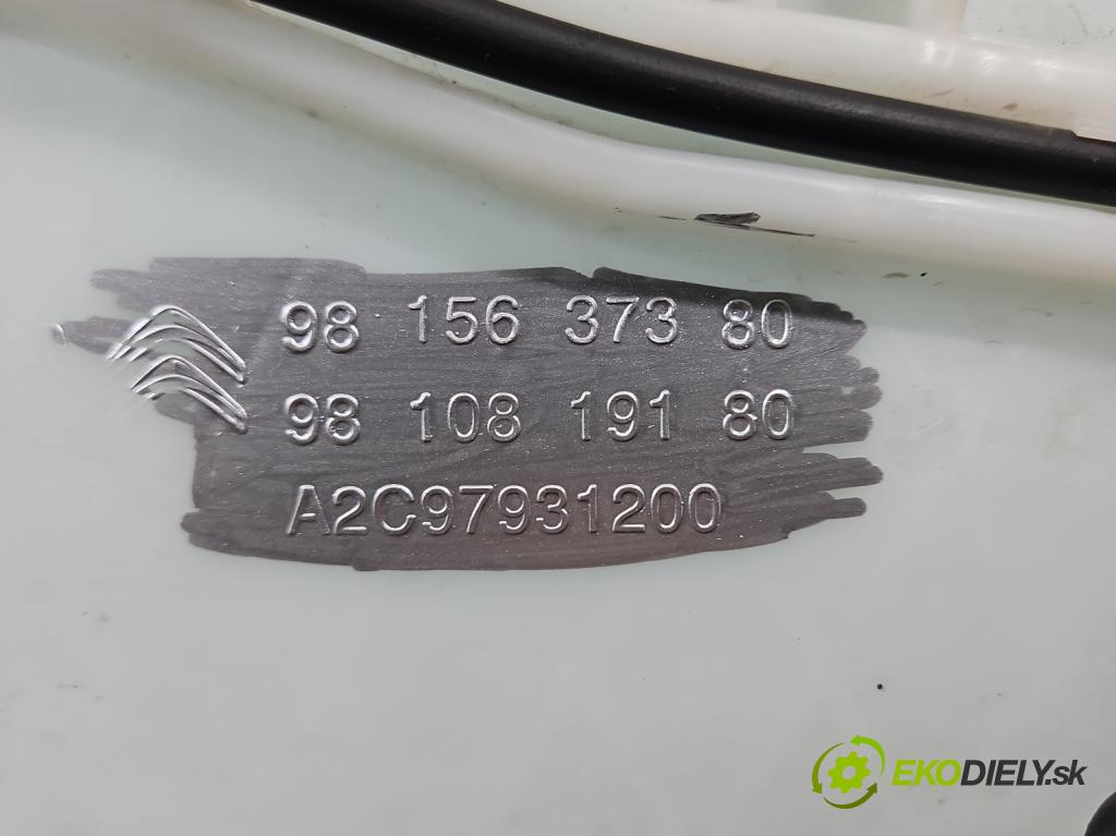 Peugeot 3008 II 2016-2023 2.0 hdi 150 HP manual 110 kW 1997 cm3 5- nádržka tekutina: ostrekovačov 9815637380