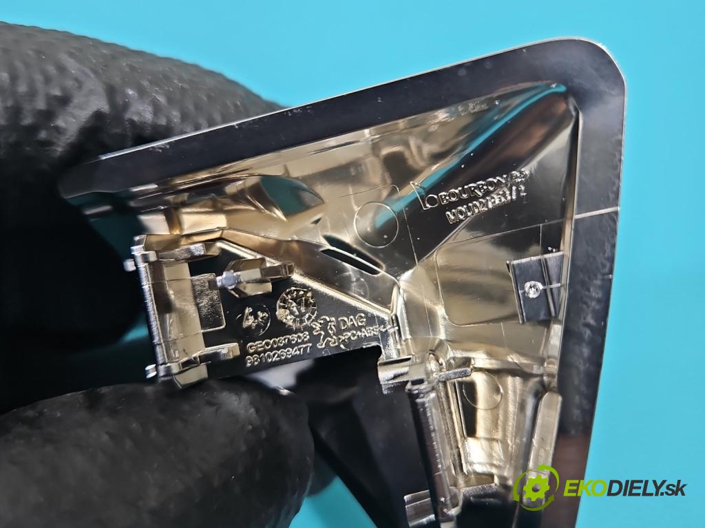 Peugeot 3008 II 2016-2023 2.0 hdi 150 hp manual 110 kW 1997 cm3 5- lišta ozdobná interiéry: 9810140577