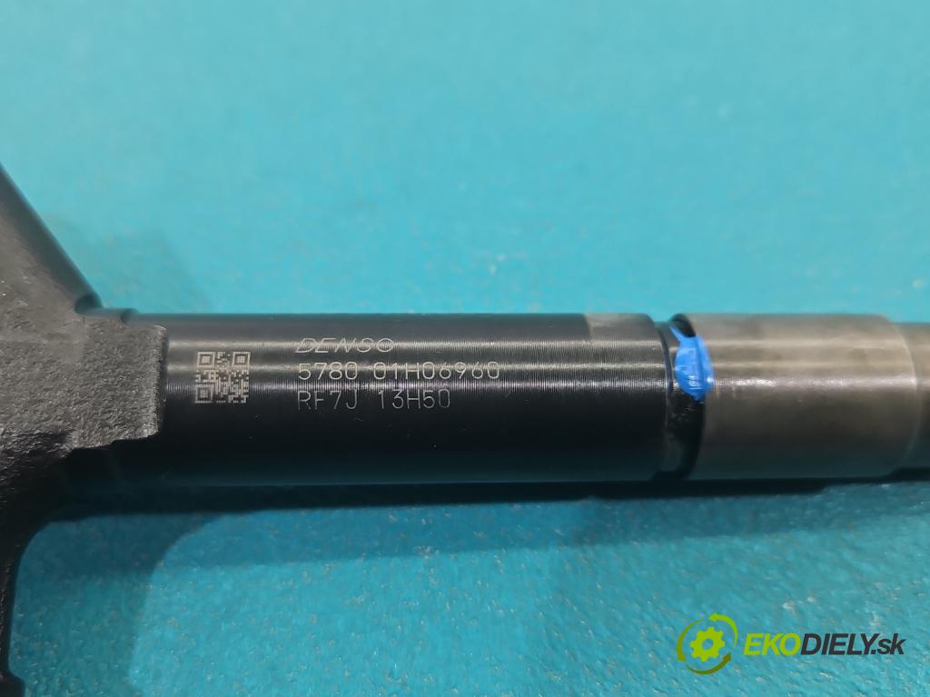 Mazda 5  2005-2010 2.0 citd 143 HP manual 105 kW 1998 cm3 5- vstrek RF7J 13H50 (Vstrekovač paliva)