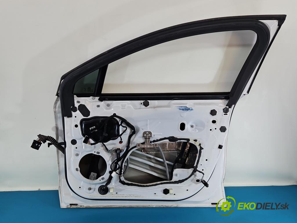 Ford Fusion USA 2012-2020 2.0 EcoBoost: automatic 179 kW 1999 cm3 4- dvere predné pravé  (Kľučka dverí ostatné)