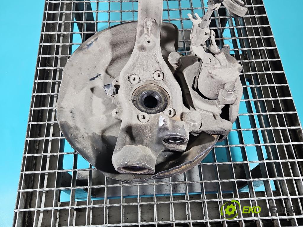 Audi A6 C6 2004-2011 2.0 tdi 140 hp automatic 103 kW 1968 cm3 4- náboj pravé  (Náboj kola)