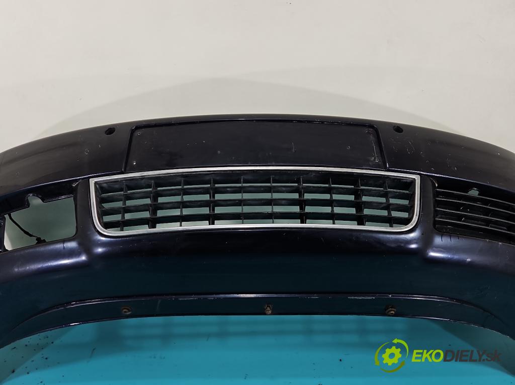 Audi A6 C5 1997-2004 2.4b 170 HP automatic 125 kW 2393 cm3 4- nárazník predné  (Kľučka dverí ostatné)