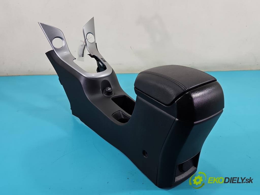 Chevrolet Cruze 2.0 VCDi: 163 HP manual 120 kW 1998 cm3 5- operadlo (Lakťová opierka)