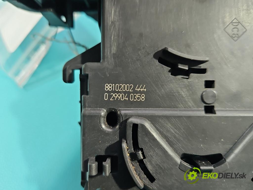 Renault Modus 1.1 16V 75 HP manual 55 kW 1149 cm3 5- prepínač smeroviek 88102002444 (Prepínacie páčky pod volantom)