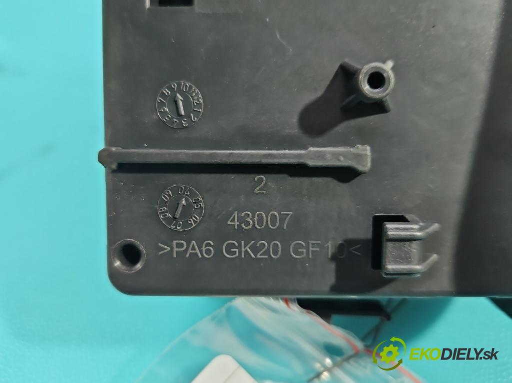 Renault Modus 1.1 16V 75 HP manual 55 kW 1149 cm3 5- prepínač stieračov 88103003444 (Prepínacie páčky pod volantom)