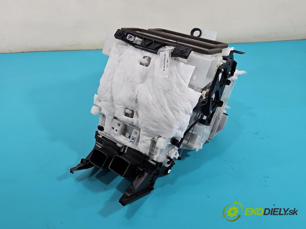 Peugeot 3008 II 2016-2023 2.0 hdi 150 hp manual 110 kW 1997 cm3 5- radiátor 5P1320300 (Radiátor topení)