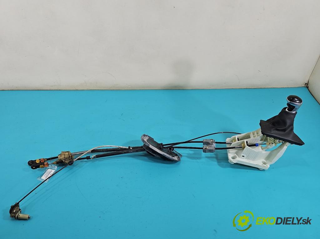 Peugeot 3008 II 2016-2023 2.0 hdi 150 HP manual 110 kW 1997 cm3 5- Páka: Změny: stupeň,rýchlosť 9809035480 (Rýchlostná páka (kulisa))