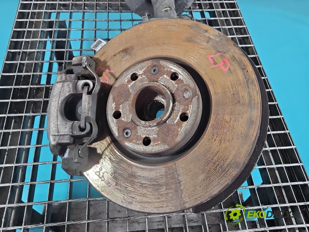 Peugeot 3008 II 2016-2023 2.0 hdi 150 hp manual 110 kW 1997 cm3 5- náboj levé  (Náboj kola)