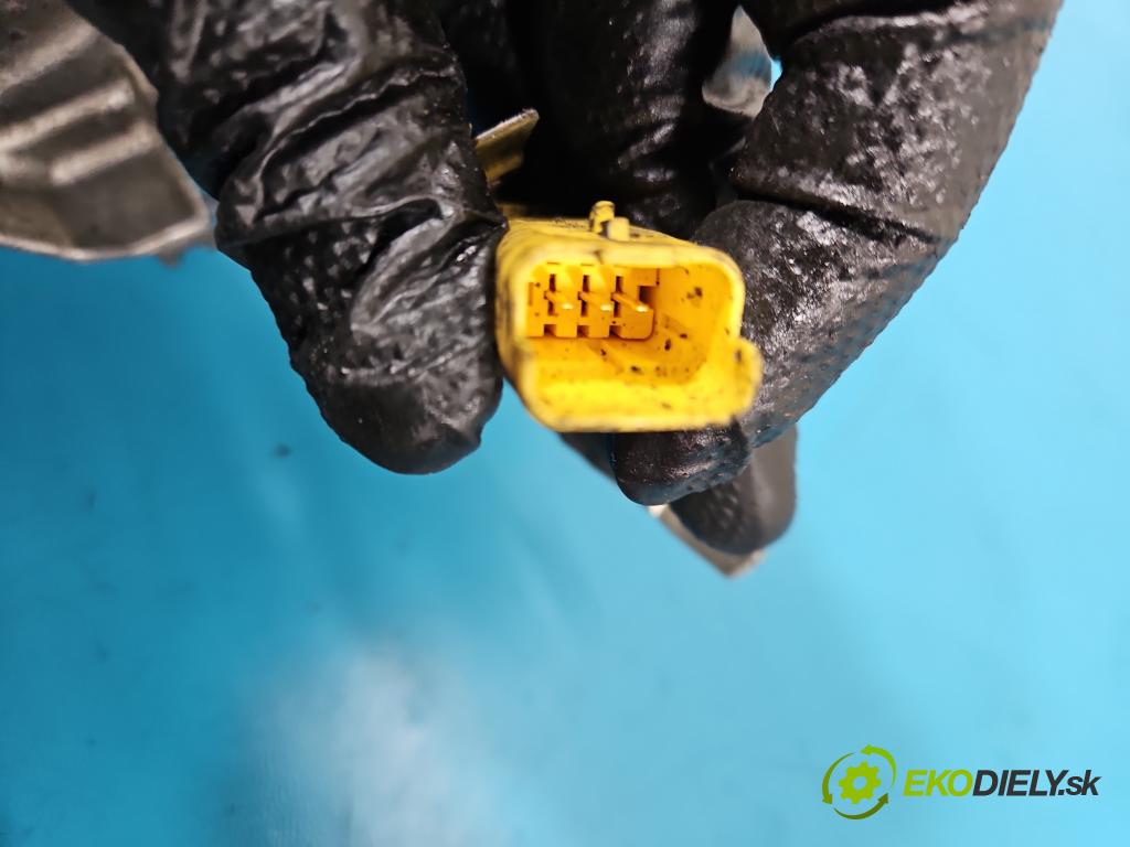 Peugeot 3008 II 2016-2023 2.0 hdi 150 HP manual 110 kW 1997 cm3 5- Ozubené kolo: volant 6820000313A