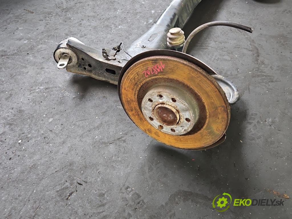 Peugeot 3008 II 2016-2023 2.0 hdi 150 hp manual 110 kW 1997 cm3 5- zadní výztuha  (Zadní výztuha)