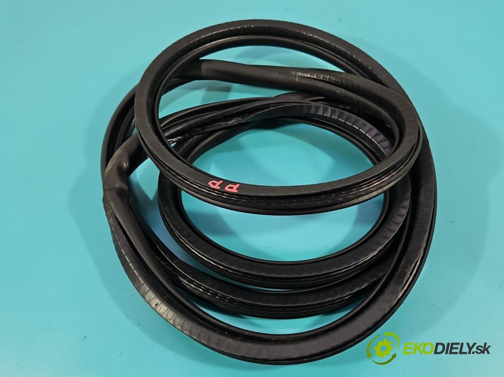 Peugeot 3008 II 2016-2023 2.0 hdi 150 hp manual 110 kW 1997 cm3 5- Těsnění: dveře přední pravé