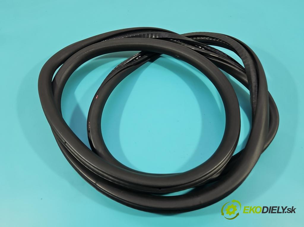 Peugeot 3008 II 2016-2023 2.0 hdi 150 hp manual 110 kW 1997 cm3 5- Těsnění: dveře zadní levé  (Karoserie ostatní)