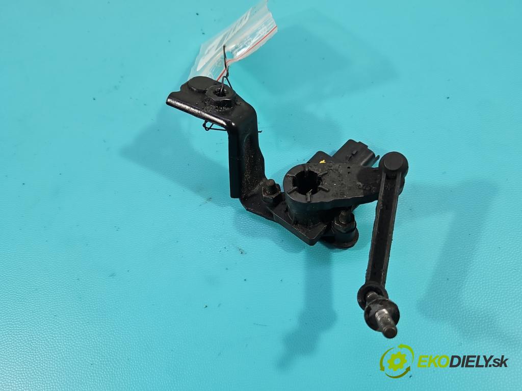 Peugeot 3008 II 2016-2023 2.0 hdi 150 HP manual 110 kW 1997 cm3 5- snímač nastavenia xenon 9675785780A (Snímač)