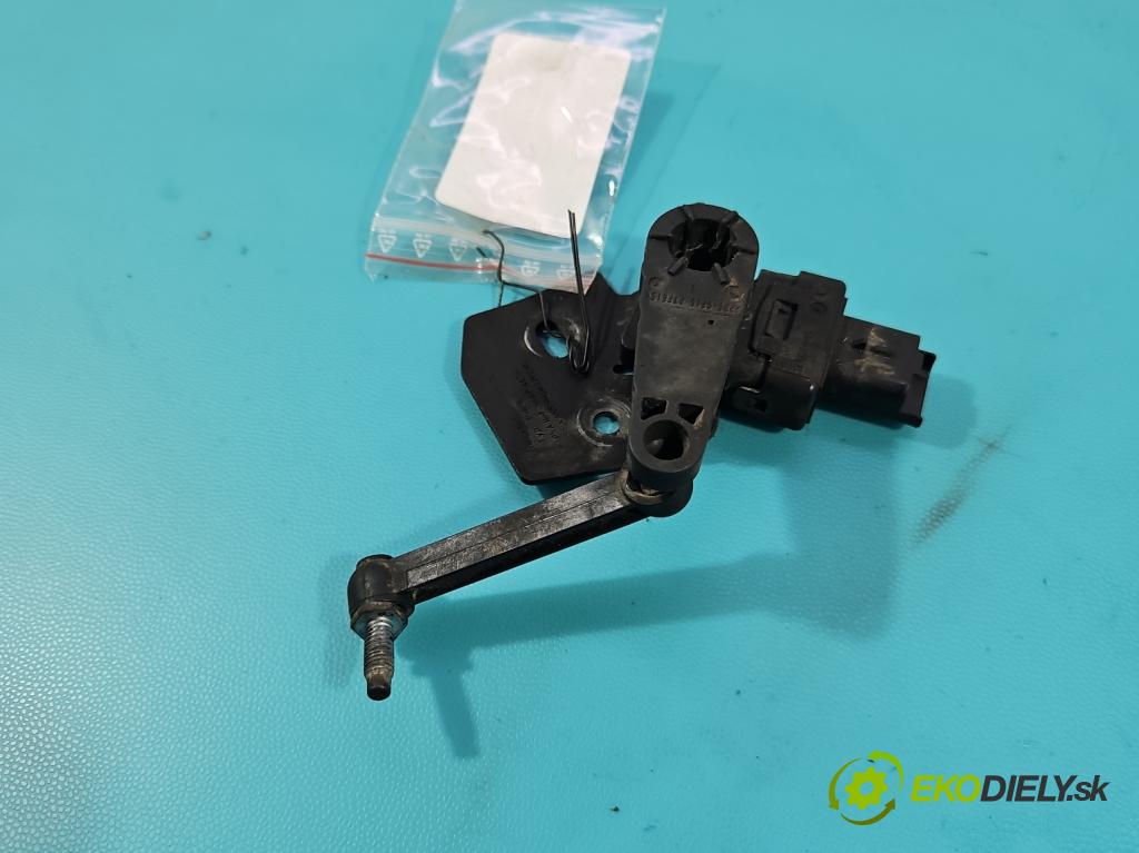 Peugeot 3008 II 2016-2023 2.0 hdi 150 HP manual 110 kW 1997 cm3 5- snímač nastavenia xenon 9801529480 (Snímač)