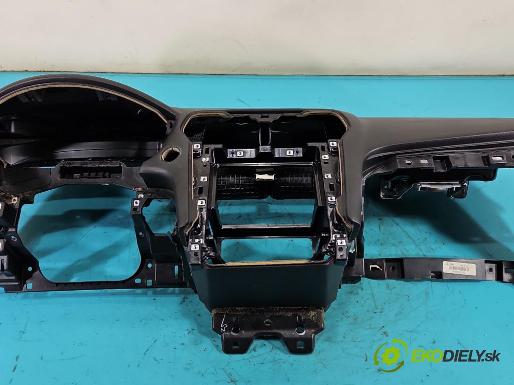 Ford Fusion USA 2012-2020 2.0 EcoBoost: automatic 179 kW 1999 cm3 4- kokpit,pristrojová doska rozdeľovacia