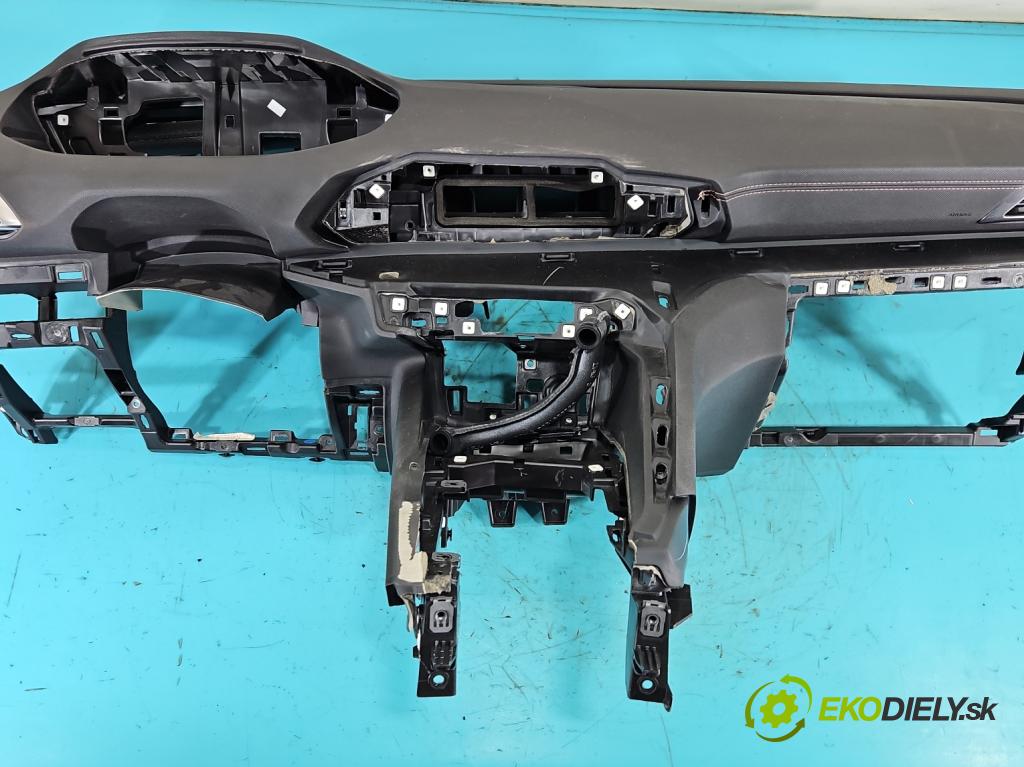 Peugeot 3008 II 2016-2023 2.0 hdi 150 HP manual 110 kW 1997 cm3 5- kokpit,pristrojová doska rozdeľovacia