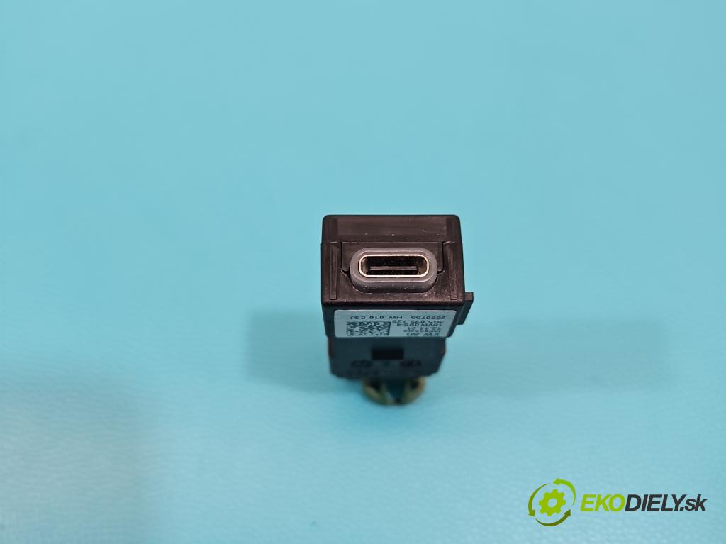 Skoda Kodiaq I 2.0 TSI 190 hp automatic 140 kW 1984 cm3 5- zásuvka USB 3G5035726