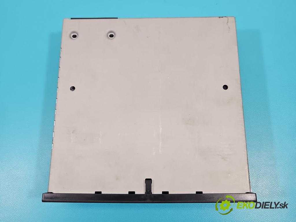 Skoda Kodiaq I 2.0 TSI 190 hp automatic 140 kW 1984 cm3 5- Navigace: čtečka 3V0035820J