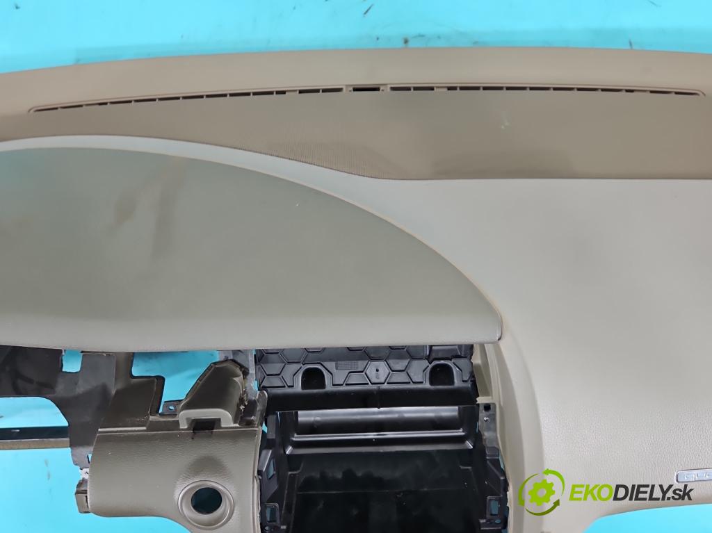 Audi Q7 2005-2015 3.6 V6 FSI 280KM: automatic 206 kW 3562 cm3 5- kokpit,pristrojová doska rozdeľovacia