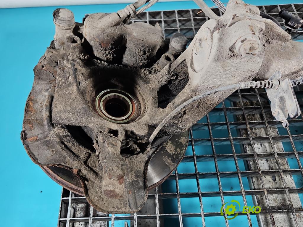 Citroen Jumper III 2014- 2.2 hdi 110 hp manual 81 kW 2198 cm3 4- náboj pravé  (Náboj kola)