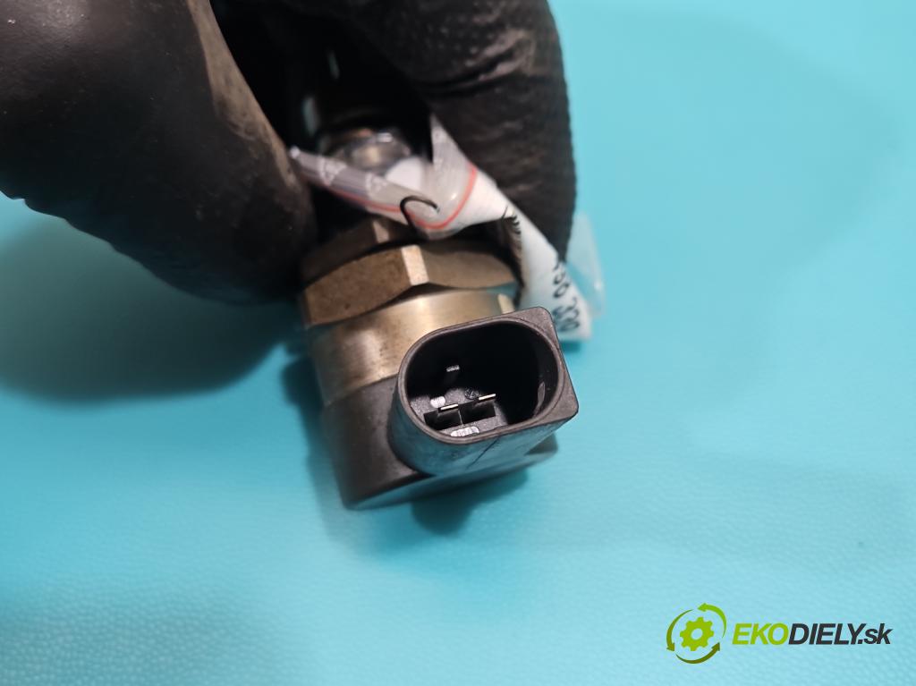 Bmw 5 F10 2010-2017 2.0d 218 HP automatic 160 kW 1995 cm3 5- snímač tlak: palivo 0281002949 (Snímač)