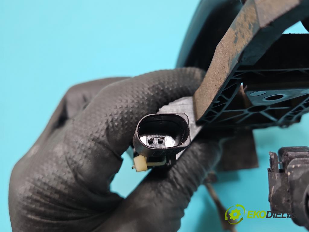 Audi Q7 2005-2015 3.6 V6 FSI 280KM: automatic 206 kW 3562 cm3 5- rukoväť predné ľavé mimo: 8H0959985B (Kľučka dverí vonkajšia predná ľavá)