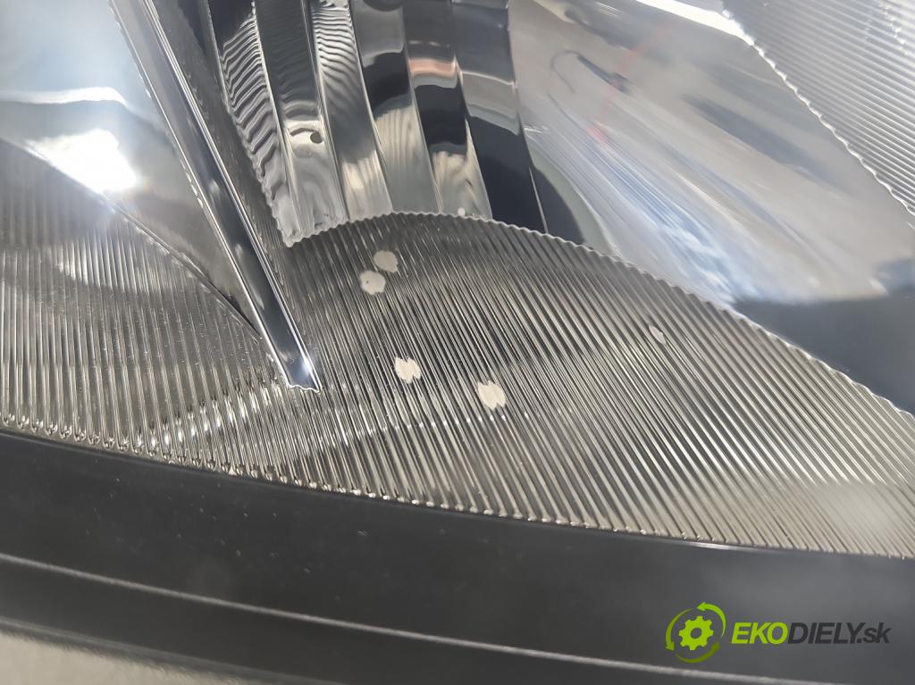 Citroen Jumper III 2014- 2.2 hdi 110 HP manual 81 kW 2198 cm3 4- Reflektor: pravý  (Svetlo predné pravé)