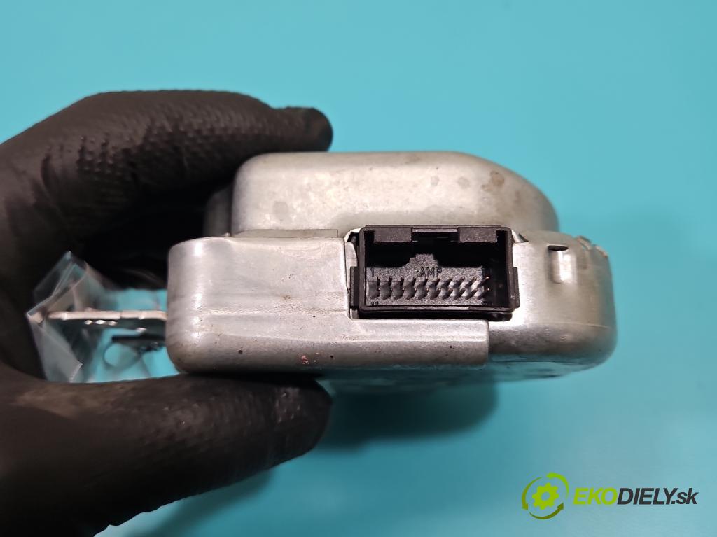 Audi Q7 2005-2015 3.6 V6 FSI 280KM automatic 206 kW 3562 cm3 5- Blokada: řízení: 4F0905852B (Řízení ostatní)