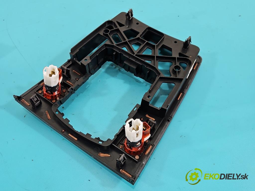 Audi Q7 2005-2015 3.6 V6 FSI 280KM: automatic 206 kW 3562 cm3 5- lišta ozdobná vnitŕní: 4L0864261E