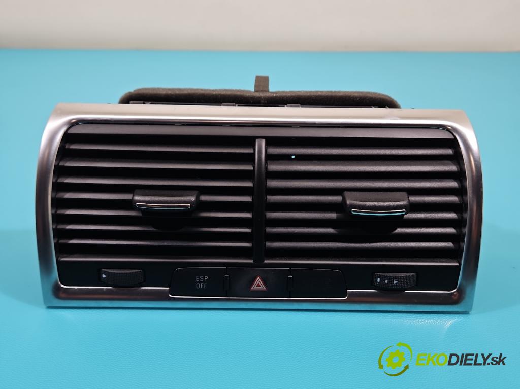 Audi Q7 2005-2015 3.6 V6 FSI 280KM automatic 206 kW 3562 cm3 5- Mřížka: topení medián: 4L0820951 (Mřížka topení)