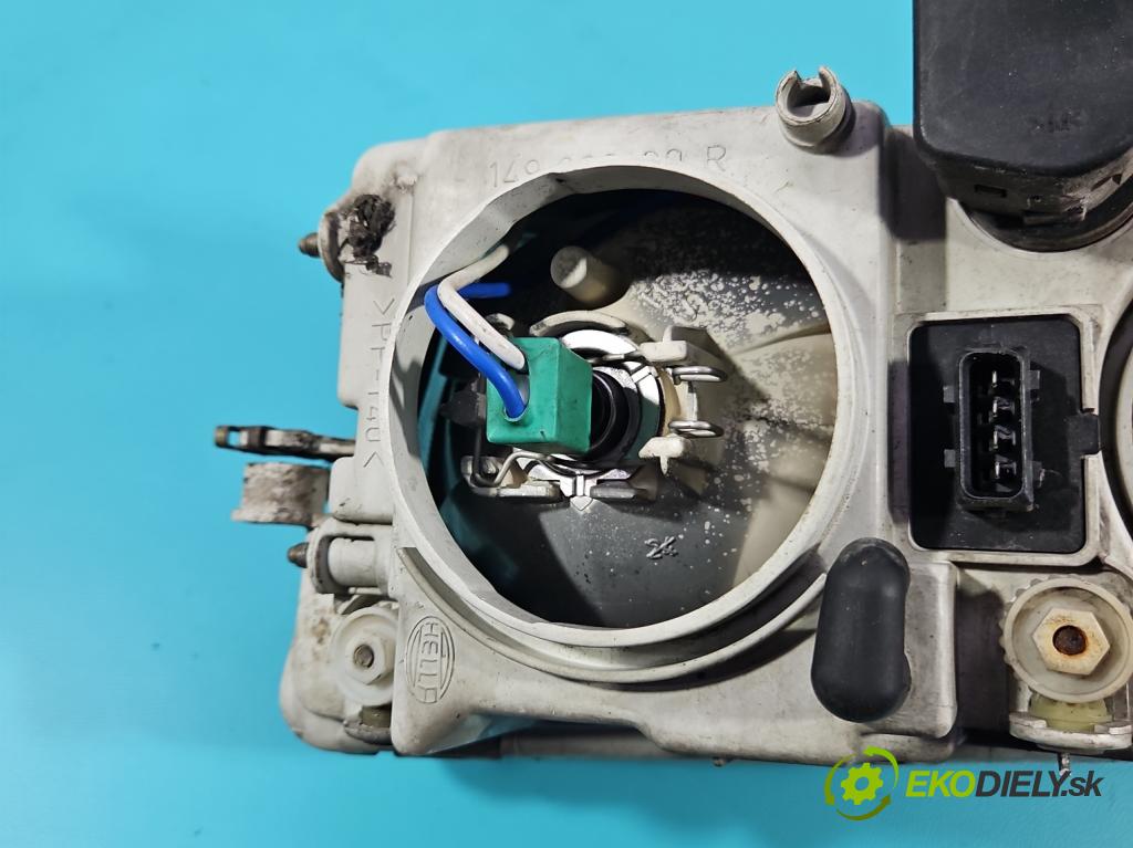 Volvo V40 I 1995-2004 1.8 GDI 116 HP manual 85 kW 1783 cm3 5- Reflektor: pravý 30899679 (Svetlo predné pravé)