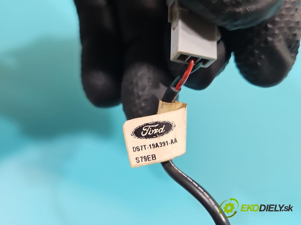 Ford Fusion USA 2012-2020 2.0 EcoBoost: automatic 179 kW 1999 cm3 4- Mikrofon: DS7T-19A391-AA
